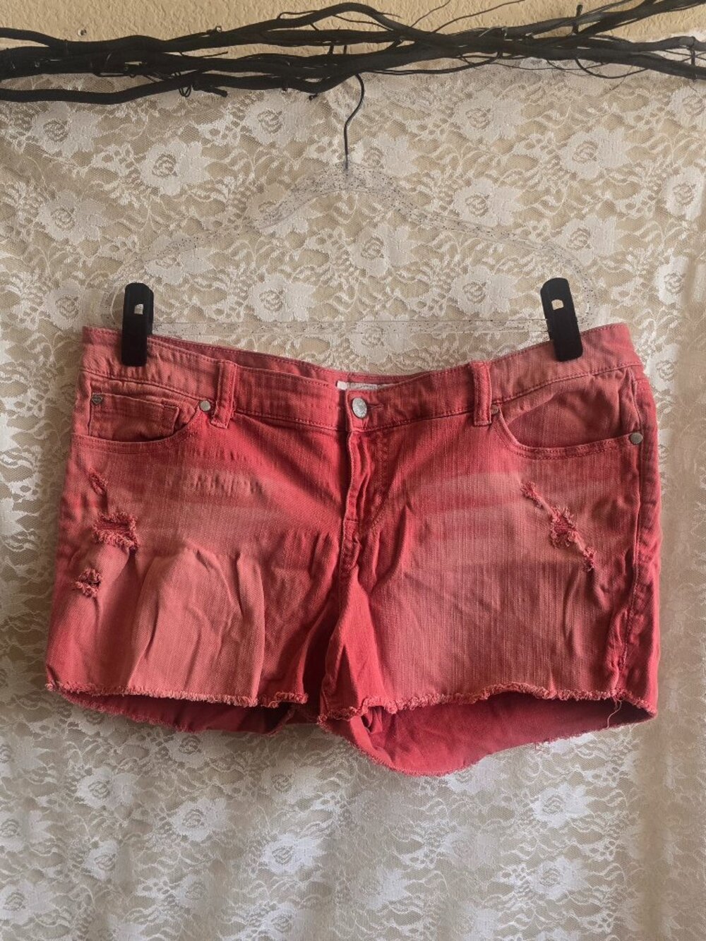 Red Torrid Cut-off Stretch Jean Shorts - Distressed Shorts - Size 18